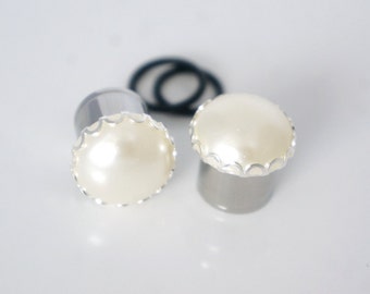 White Pearl Plugs: Elegant Gauges (2mm-25mm)
