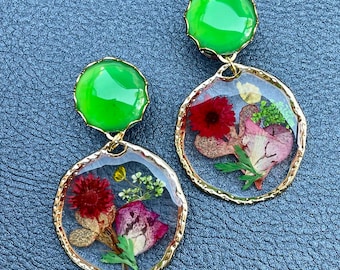 Green stone Pressed flower resin gold dangle plugs gauges.