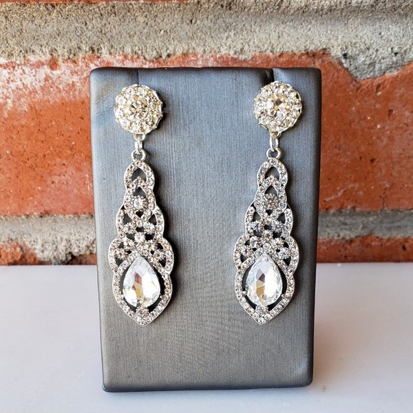 Vintage inspired rhinestone teardrop wedding dangle in silver plug gauge 8g-1"