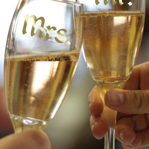 MR & MRS Wedding Glass Design Vinyl Sticker Decal Set 1.5&quot;h x 2.5&quot;w each