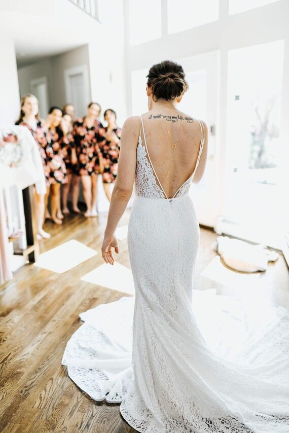 Back necklace wedding dress hotsell