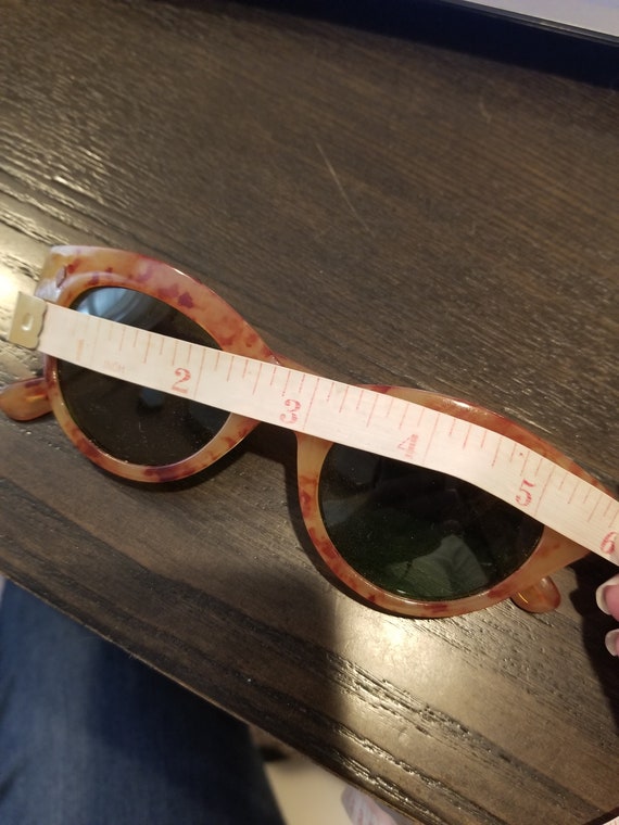 Cat Eye Vintage Sunglasses Marble Swirl Design Gem