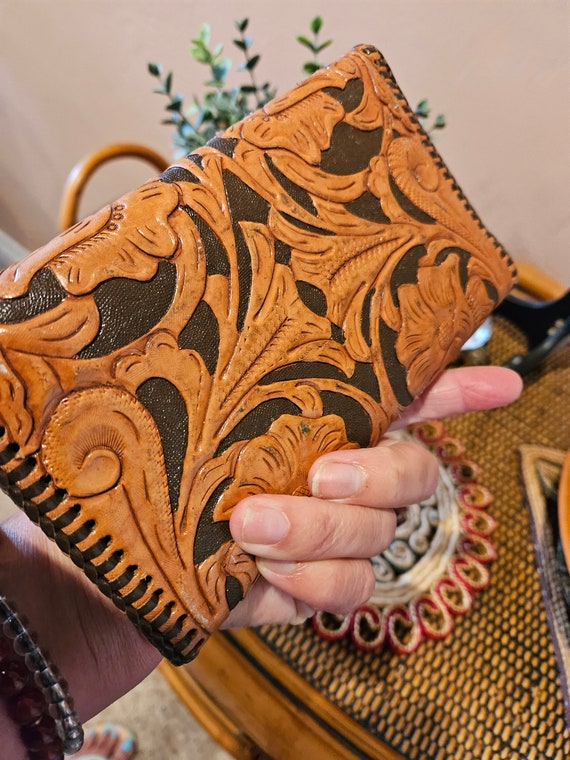 Vintage Handmade Tooled Leather Wallet Clutch Bag - image 3