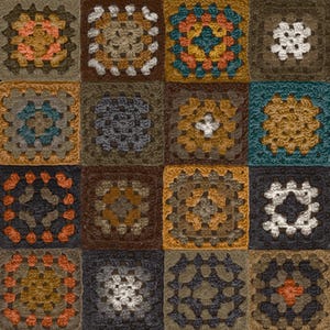Crocheted Granny square Wallpaper - Mocha
