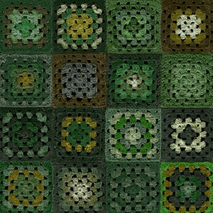 Crocheted Granny square Wallpaper - green
