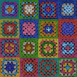 Crocheted Granny square Wallpaper - Brights