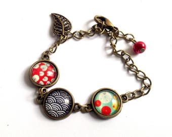 Bracelet cabochons chaîne en bronze connecteurs motifs japonais, feuille et perle.