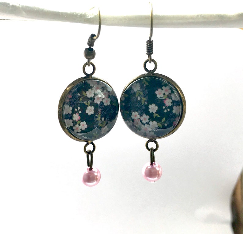 Cherry blossom dangling earrings on a black background, Japanese pattern, pink beads. image 2