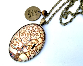 Sautoir cabochon ovale verrre vintage bronze, l'arbre de vie de Klimt, perle œil de tigre, médaille