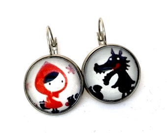 Boucles D'oreilles Originales Petit Chaperon Rouge En Acrylique (neuves)