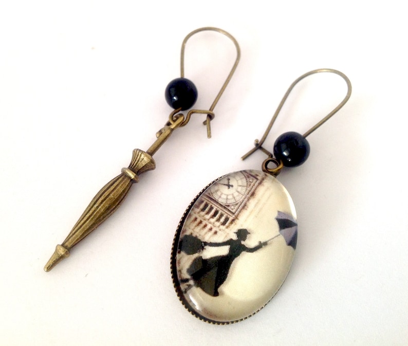 Asymmetrical earrings: Mary Poppins image 2