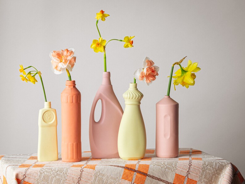 Pink porcelain bottle vase 2 image 3