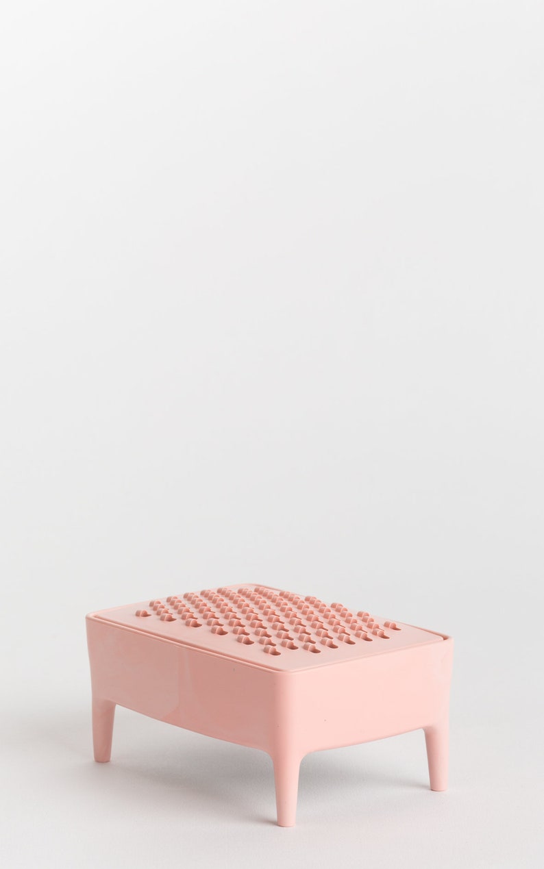 millennial pink recycled soap dish organic soap bar image 5