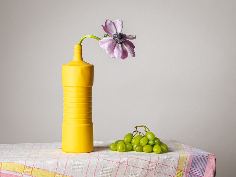 Yellow porcelain vase 5 image 1