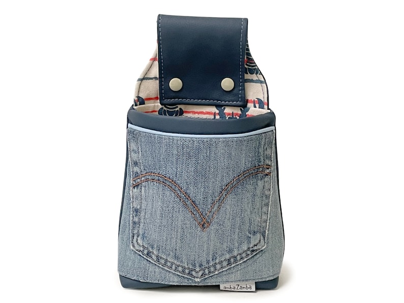 Belt bag Wallaby Upcycling jeans Space for wallet Keys Work material Waiter's bag image 1