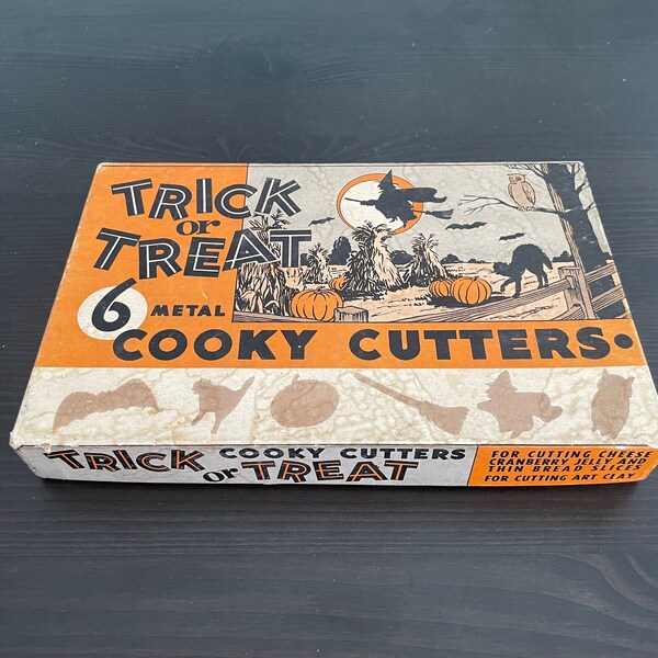 Vintage 1950s Halloween Cooky Cutters with Original Box Includes 5 Metal Cookie Cutters