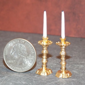 Miniatur-Kerzenständer Carter Grove Kerzenständer Paar GOLD Kerzen 1:12 Z253 Dollys Gallery