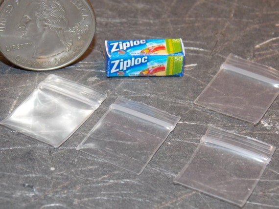 Dollhouse Miniature size Sandwich Bags Box with 4 Ziplock bags # ZB