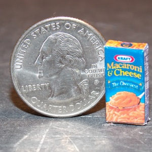 Cibo In Miniatura Per Casa Delle Bambole – Scatola Di Mac & Cheese, Scala 1:12 – Fatto A Mano USA, Dollys Gallery