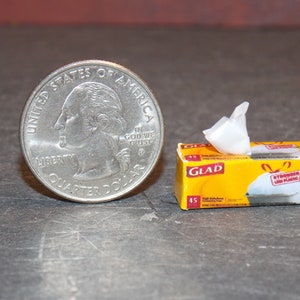 Dollhouse Miniature Kitchen Trash Bags Box 1:12 One Inch Scale B58 B59 Dollys Gallery