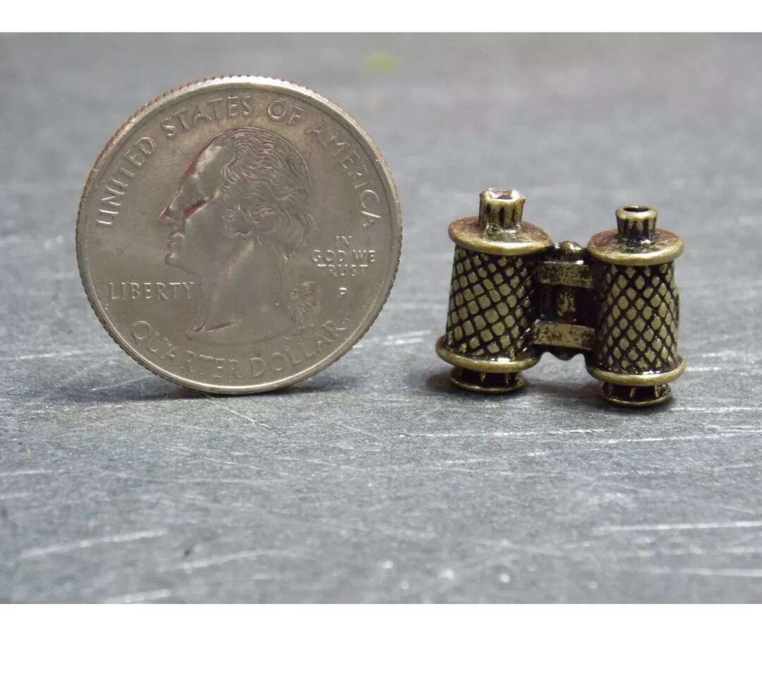 1:12 Dollhouse Miniature Halloween Eyeballs in a Glass Jar BD H030 1:12 Dollhouse Miniature Halloween Eyeballs in a Glass Jar BD H030