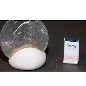 Dollhouse Miniature Makeup Face Moisturizer 1:12 inch scale A33 Dollys Gallery