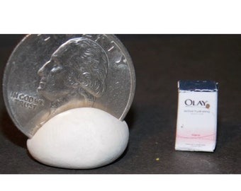 Dollhouse Miniature Makeup Face Moisturizer 1:12 inch scale A33 Dollys Gallery