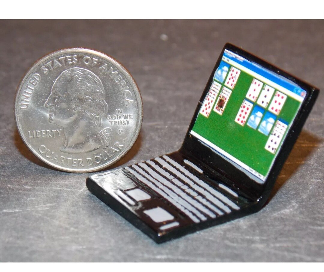 Dollhouse Miniature Laptop Computer 1:12 One Inch Scale C58 Dollys ...