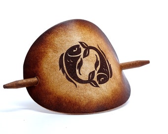 Leather Hair slide - Zodiac sign pisces - Vickys World - Hair clip leather
