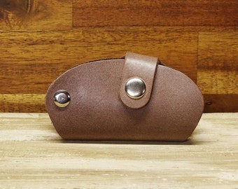 Leather Keychain Key Case Saddle Box OX Cocoa Light Personalizable Handmade in Germany Vickys World