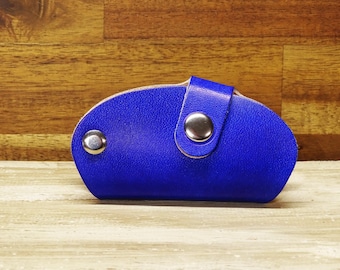 Leather keychain key case Saddle OX Blue Personalizable Handmade in Germany Vickys World