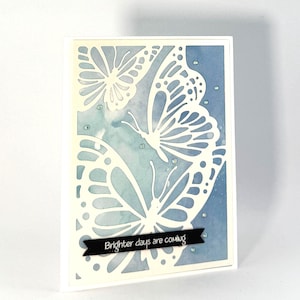 Carte Des jours plus radieux - Carte papillon faite main édifiante - Carte d'encouragement - Carte aquarelle bleue avec enveloppe