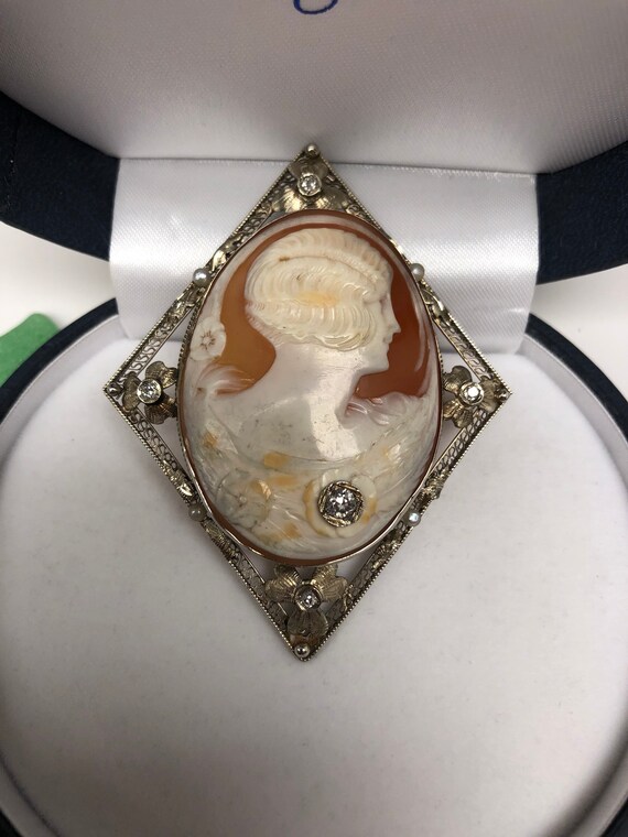 Antique, Art Deco Cameo PendantBrooch Combination Gem