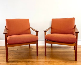 Peter Hvidt for Soborg Møbler Danish Mid Century Modern Teak Lounge Chairs