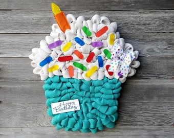 Happy Birthday Wreath, Cupcake Wreath, Birthday Celebration, Birthday Party Wreath, Birthday Decorations, Celebration Wreath, Burlap Wreath