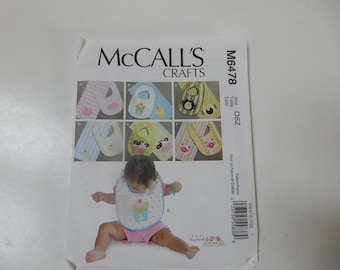 Factory folded Uncut   2011 Applique baby bibs and Burp Towels McCalls 6478 NEW