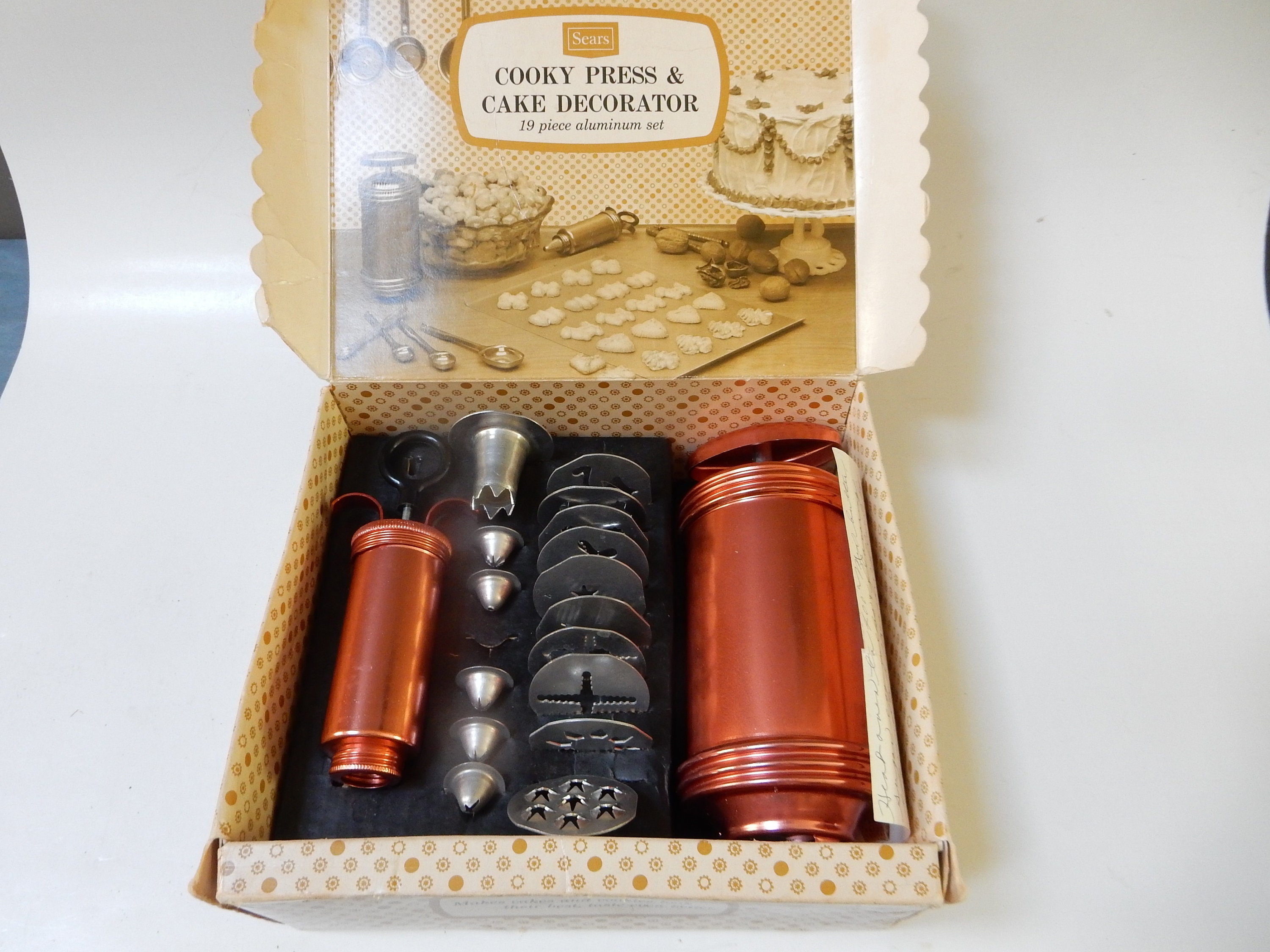 Mid Century Maid Of Honor Cooky Press & Cake Decorator Set, Sears