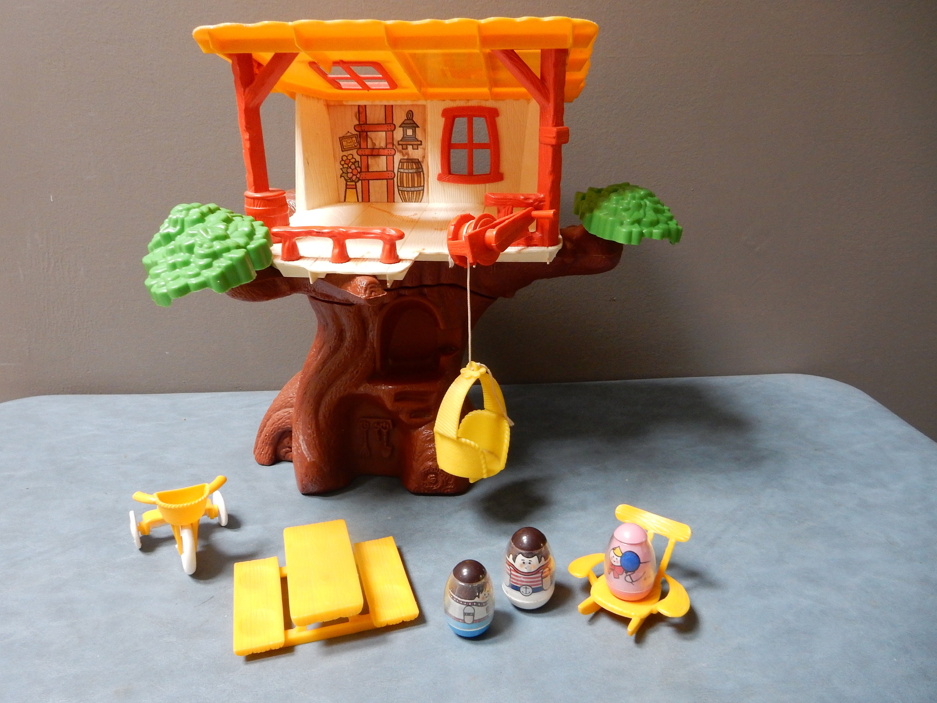 Weebles tree house 1970s hotsell