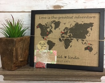 Mapa del mundo de viaje enmarcado con chinchetas de arpillera de 8 x 10 pulgadas, mapa de Estados Unidos, tablero de corcho, aniversario, boda