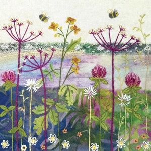 Kit de broderie florale - 'Clover Meadow' - Broderie moderne à la main - Idées cadeaux pour la Fête des Mères