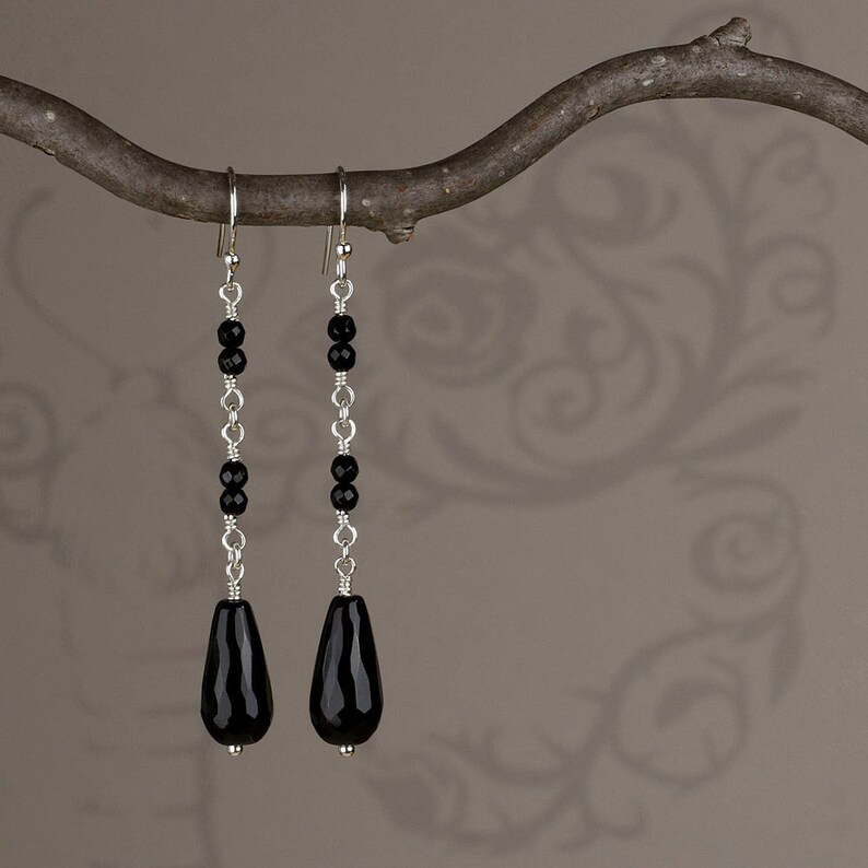 00165 Onyx Dangle Earrings in Sterling Silver by allotria Dangle /& Drop Black Onyx Earrings