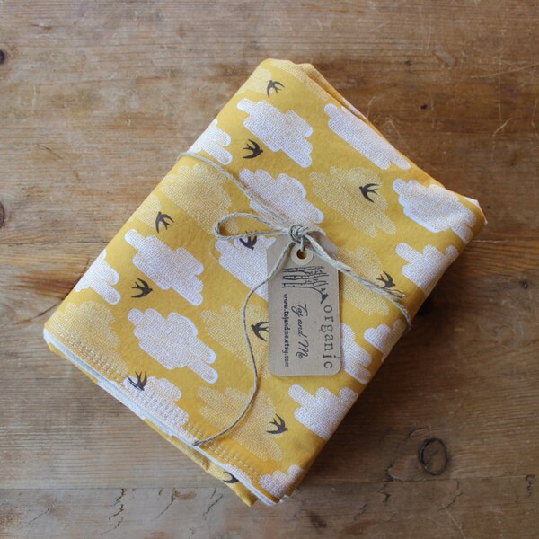 Sale 50% off: Organic Baby Blanket in Free as a Bird Pollen Print with Flannel Backing