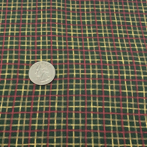DARK GREEN PLAID;  Vintage 100% Cotton Fabric, 1 - 6" x 41" Piece