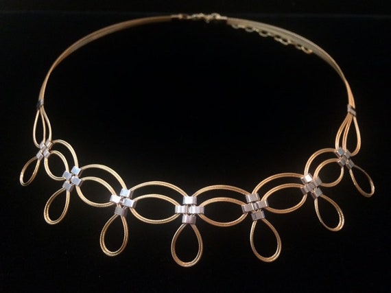 14K Gold Choker Necklace Vintage Yellow And White