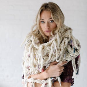 Knitting Pattern // Knit Shawl Pattern, Knitting Patterns for Women, Chunky Knit Shawl, Knit Shawl, Boho Knitting Pattern, Handspun Yarns,