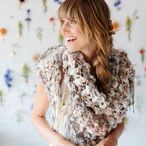 Pattern // Knit Shawl Pattern, Knitting Patterns for Women, Easy Knitting Pattern, Boho Knit Shawl, Handspun Yarns, Bulky, Chunky Yarns