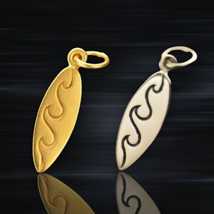 Sterlingzilver of 24K satijn verguld sterlingzilver surfplankbedel -Beach Lover-Ocean-Waves