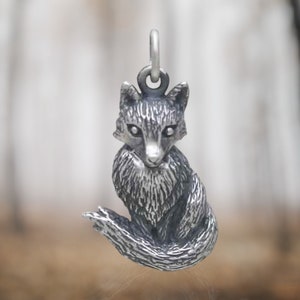 Sterling Silver Fox Sitting Charm 23x12mm 925.