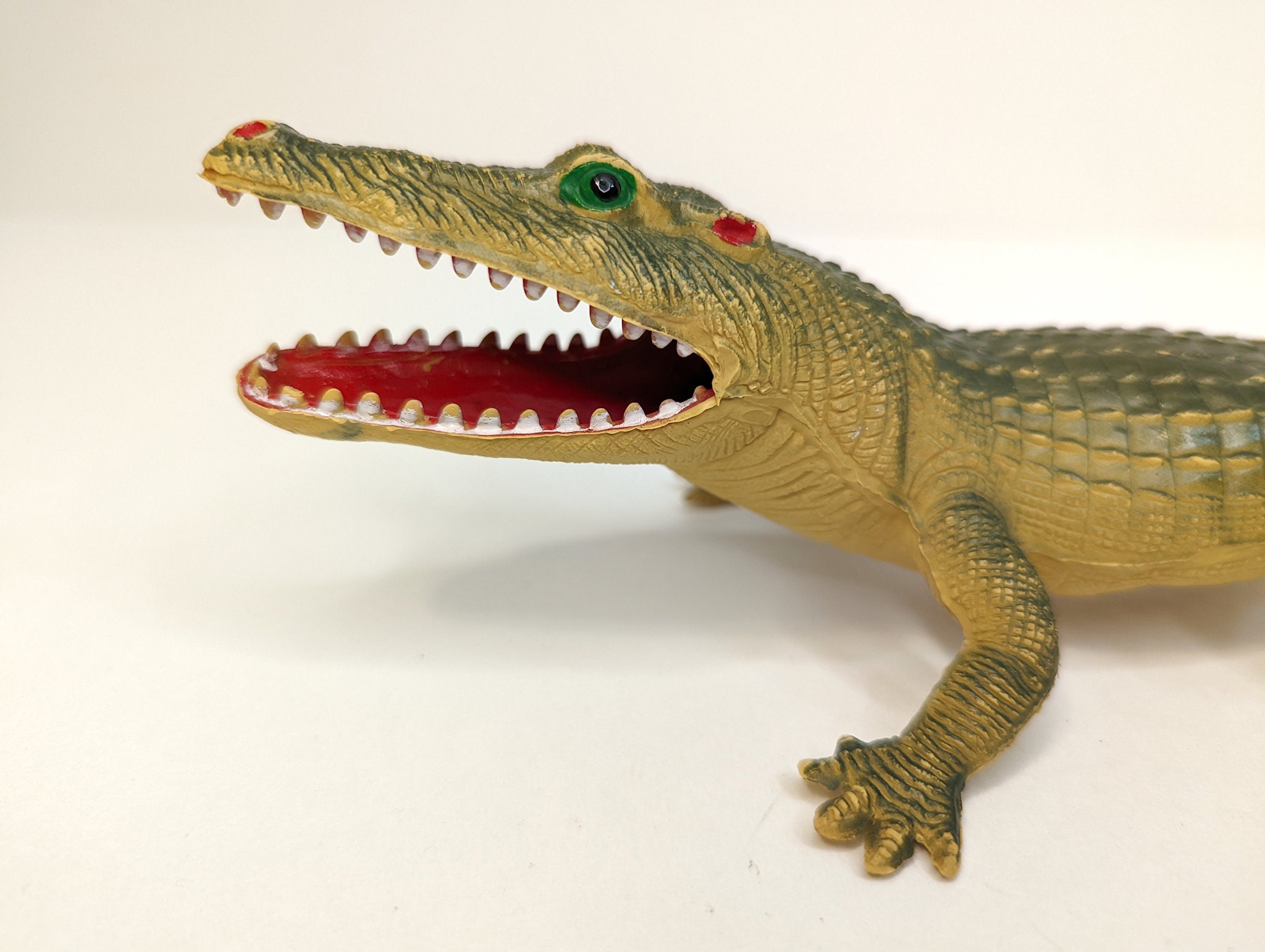 Grand jouet Crocodile Imperial Made in China Plastique en PVC Alligator  Animal Toy -  France