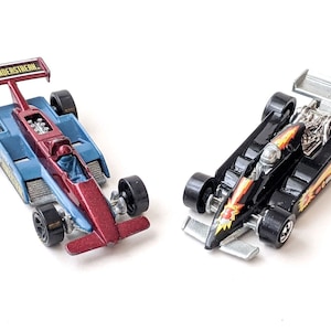 Vintage Hot Wheels Thunderstreak 1999 Dark Red and Blue Or Turbo Streak 1987 Black with Number 3 Diecast Formula 1 Race Cars
